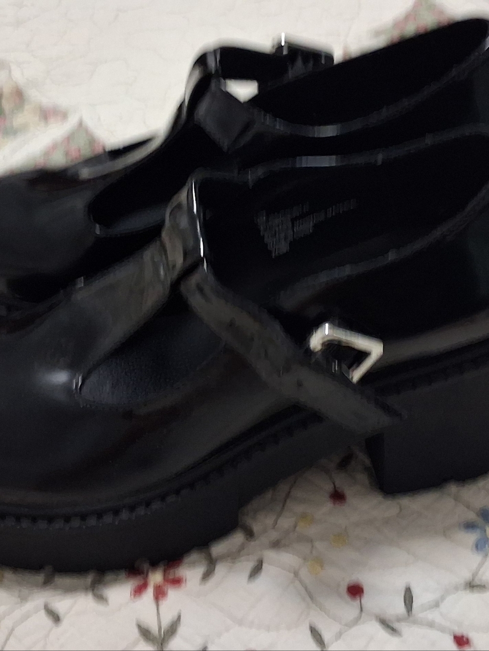 Sold On E...Madden Girl New Black Platform Shoes - Picture 3 of 9